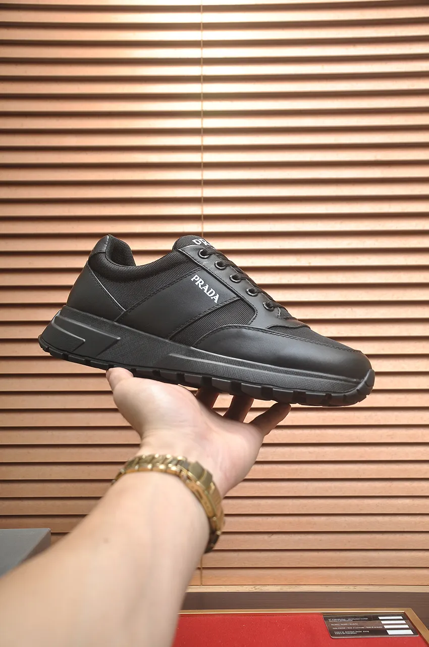 Men's shoes 💰580💶 [PRADA] Top original items, new seasonal styles, high-quality original items, top-grade high-mercerized cowhide combined with original breathable fabric + imported glue, imported stretch fabric inside with original cowhide feet, original thick outsole! Quality guaranteed! Code 38-45 (45 customized)